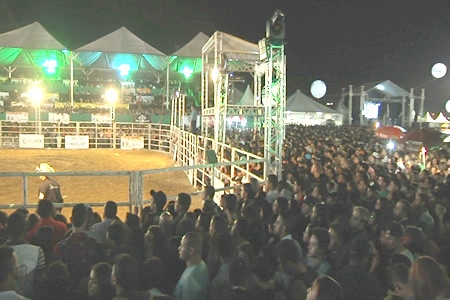 Falta de organização foi o principal destaque do Contagem Rodeio Festival
