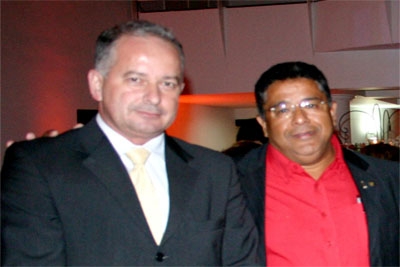 Empresários apresentam a prefeita uma proposta de descontos do IPVA.