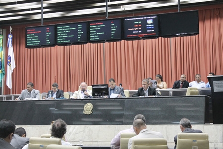 Conselhos Municipais de Promoção de Igualdade Social e de Proteção e Defesa Civil são aprovados