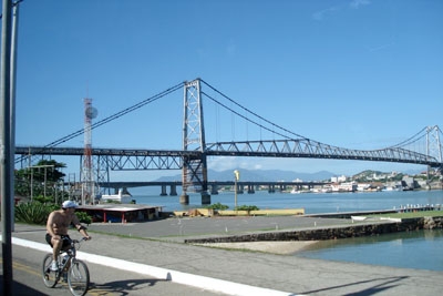 Santa Catarina: pelo menos 16 cidades alagadas pelas chuvas.