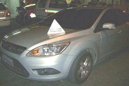 Menor é apreendido por roubar carros em Contagem