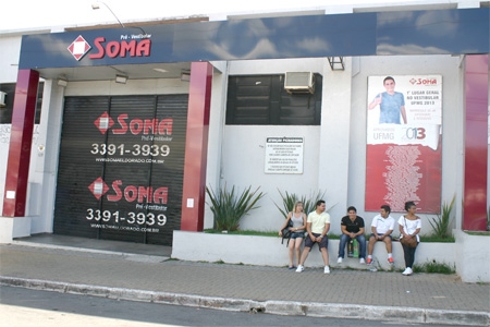  Funcionários reclamam do fechamento do Pré-Vestibular Soma Eldorado