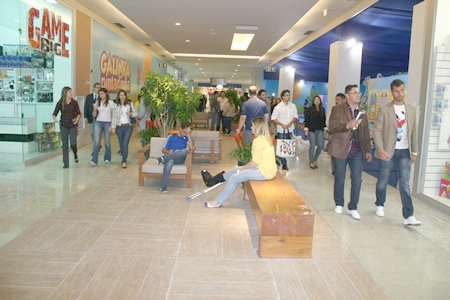 População de Contagem já pode visitar o novo Shopping