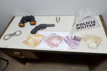 PM realiza operações em Contagem e apreende três armas