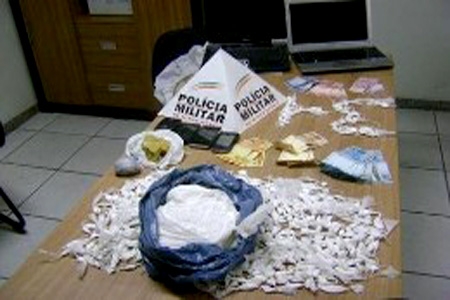 PM descobre esquema de televendas de drogas em Contagem