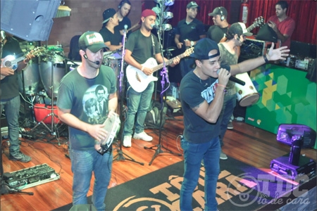 Banda “Tô de Cara” se apresenta no shopping Itaú neste sábado (5)