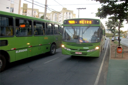 Morador reclama do mau funcionamento das linhas 402 A e B