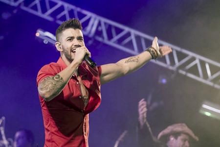 Aniversário de Contagem será comemorado com shows da música sertaneja e do axé