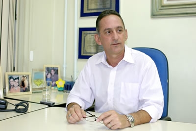 Vereador anuncia seu afastamento da política.