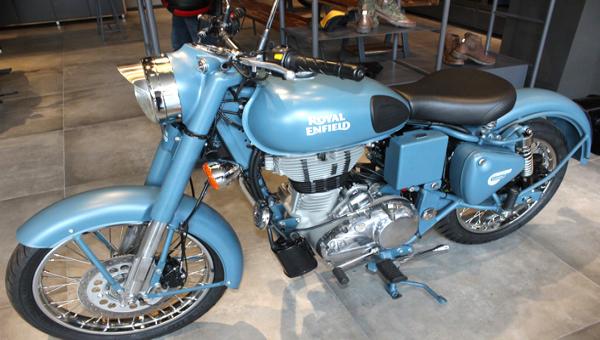 Motos Royal Enfield em terras mineiras