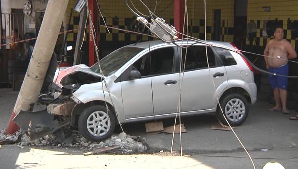 Cinco pessoas ficam gravemente feridas em acidente