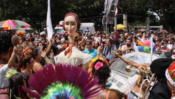 Baderneiros de Contagem fazem sucesso no Carnaval de BH