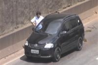 Motoristas passam dificuldades na trincheira de Contagem 