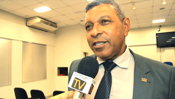Entrega de carteiras da OAB