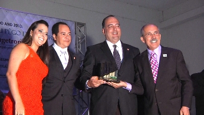 ACIC ENCERRA O ANO DE 2013 COM HOMENAGENS AOS EMPRESÁRIOS