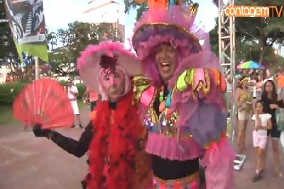 CARNAVAL EM CONTAGEM: BLOCOS, MARCHINHAS E BANDA MOLE