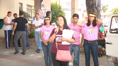 PROFESSORES DE CONTAGEM PARTICIPAM DO PROTESTO ESTADUAL DA CLASSE